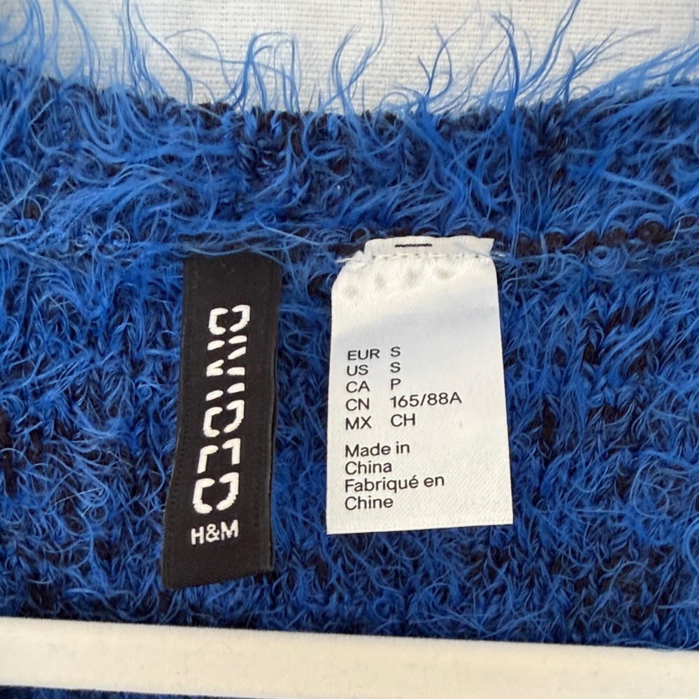H&M Deep Blue Textured Sweater - Picture 2 of 4